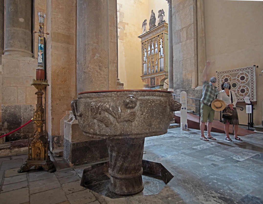 Catedral de Cefalù - Pila Bautismal