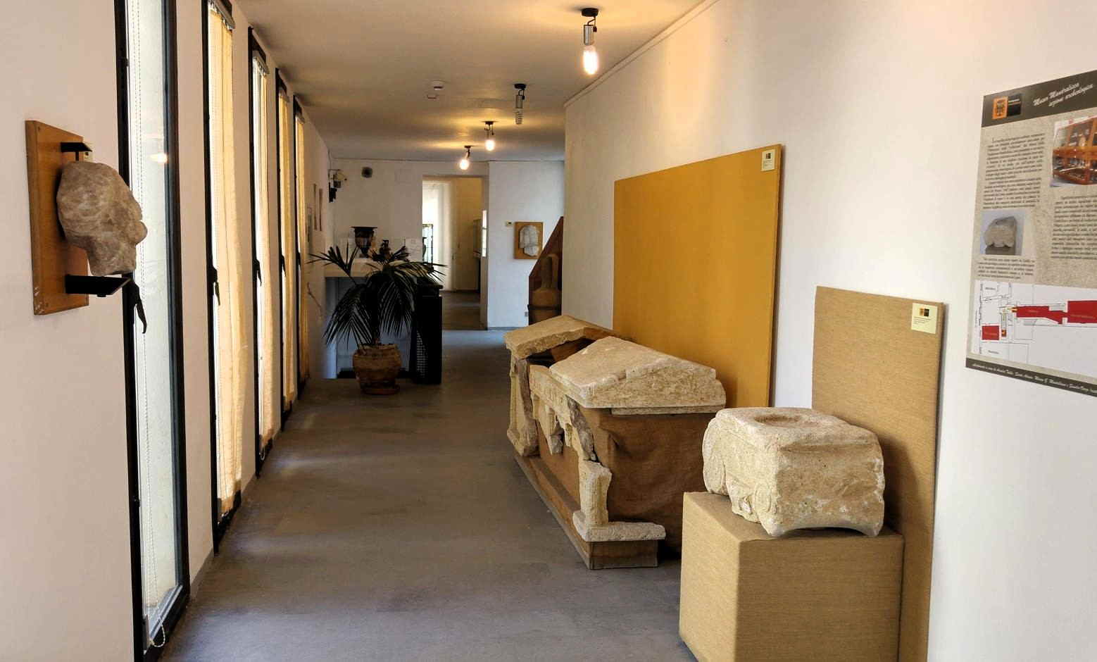 Museo Mandralisca - Acceso sección arqueología