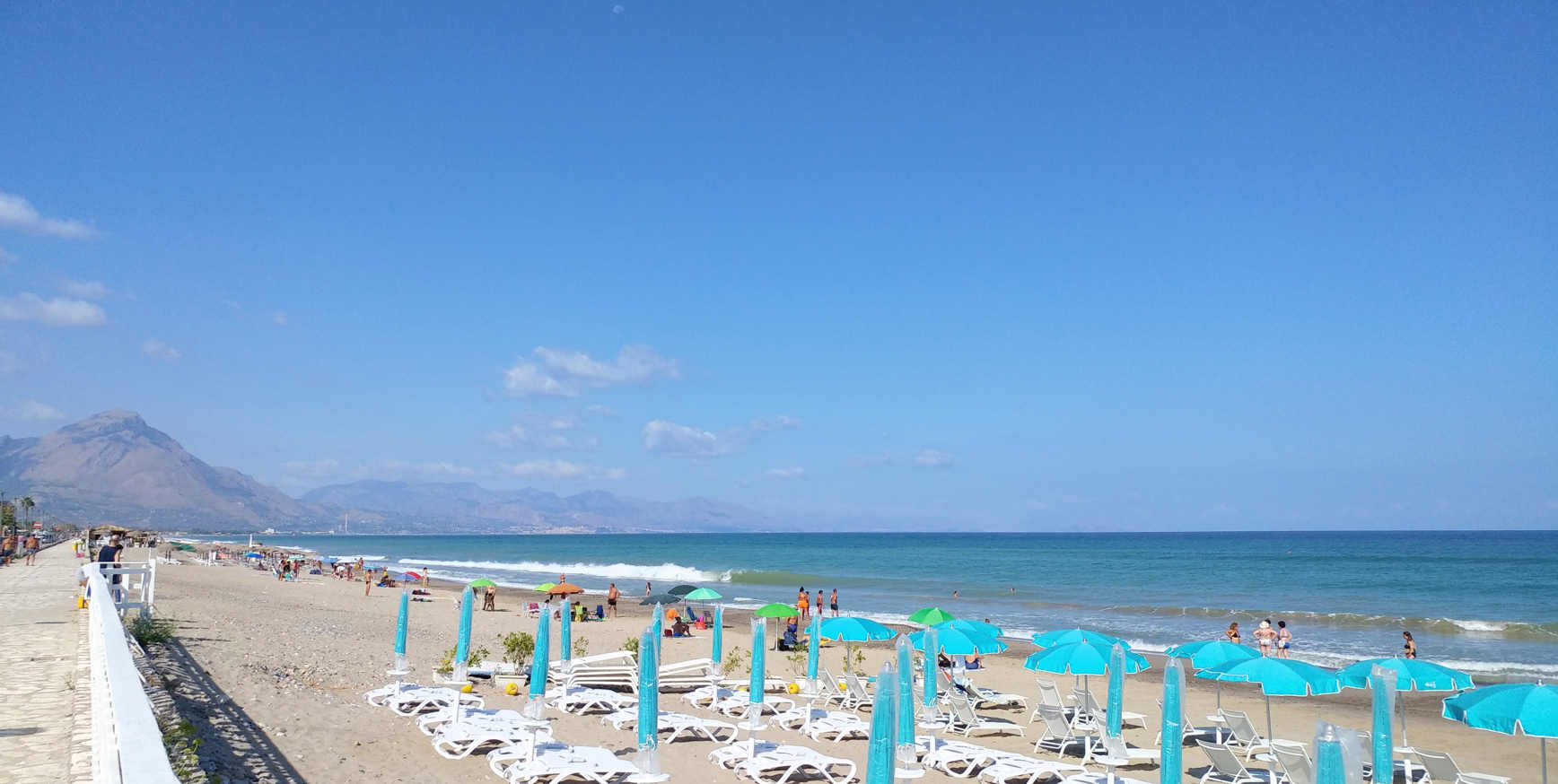 Playa de Campofelice di Roccella - Playa y paseo marítimo