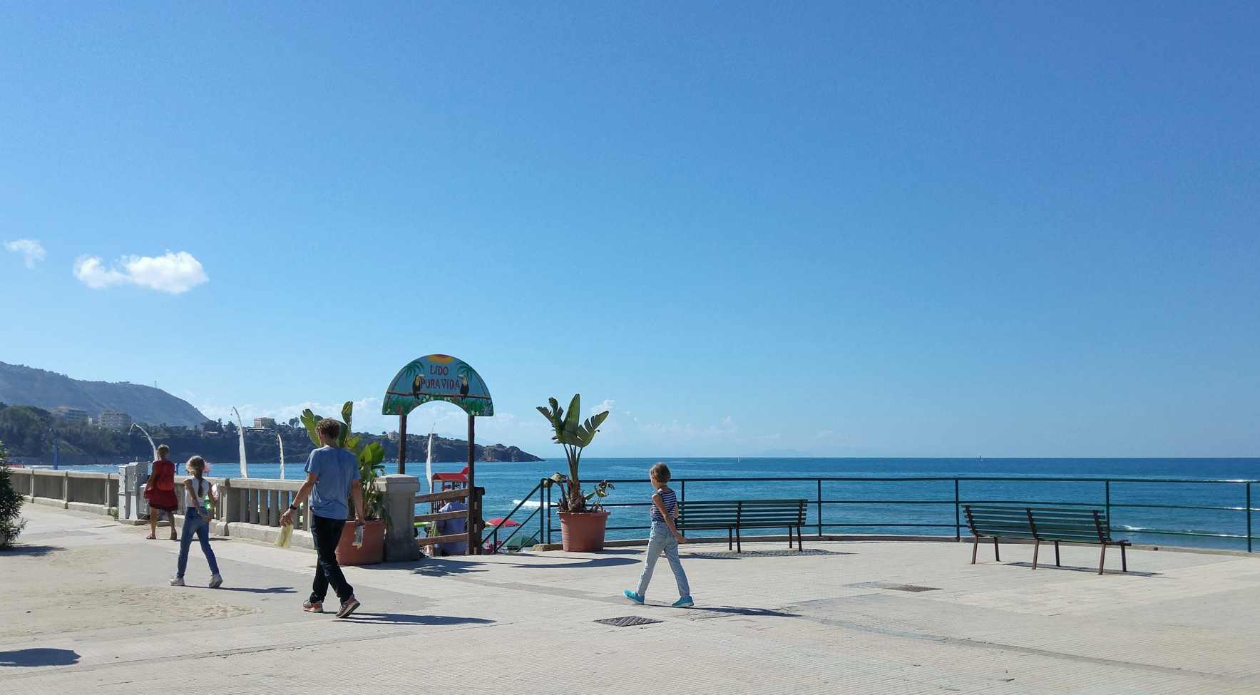 Playa de Cefalù  - mirador en el paseo marítimo