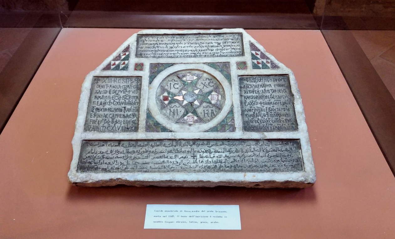 Lapida funeraria siglo XII