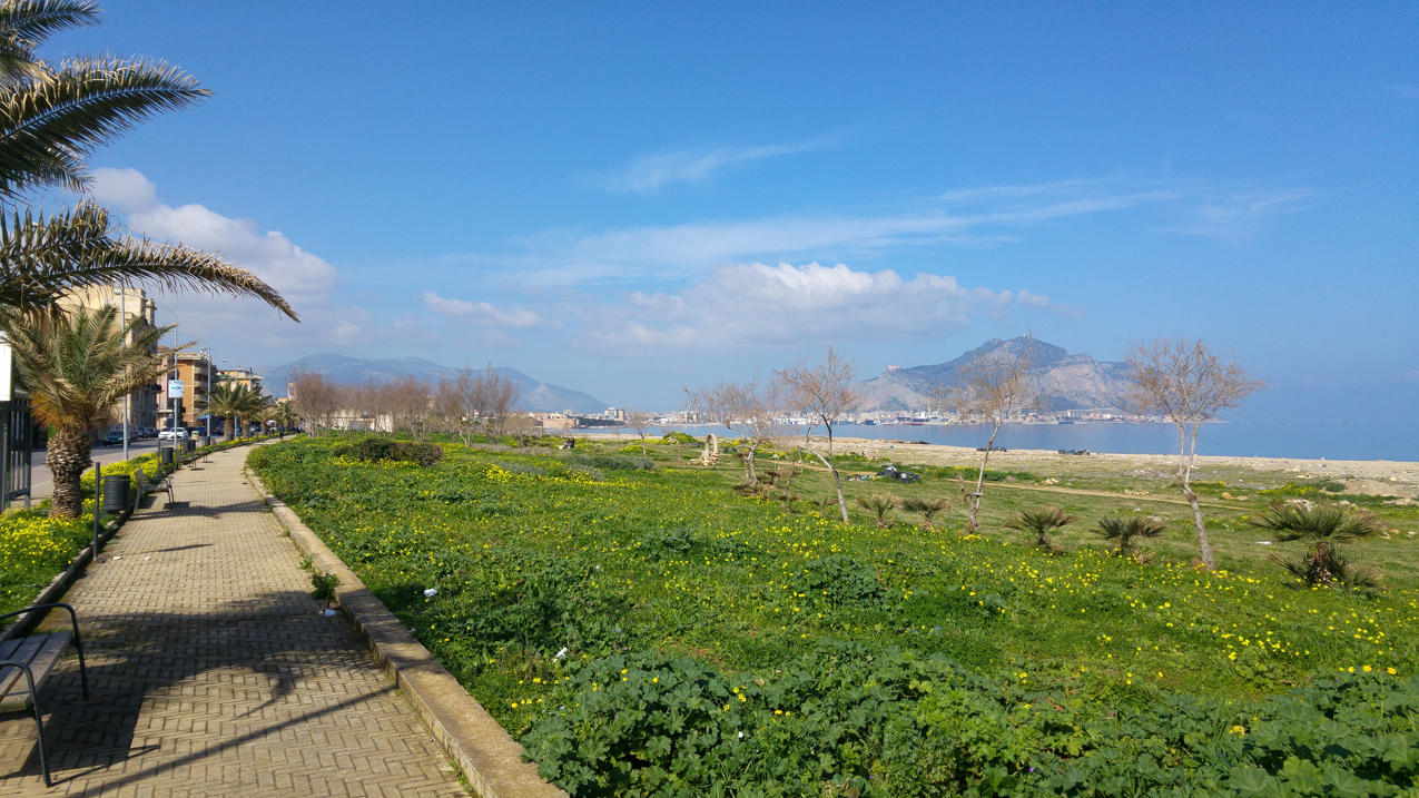 Golfo di Palermo - el paseo marítimo de la Via Messina Marine