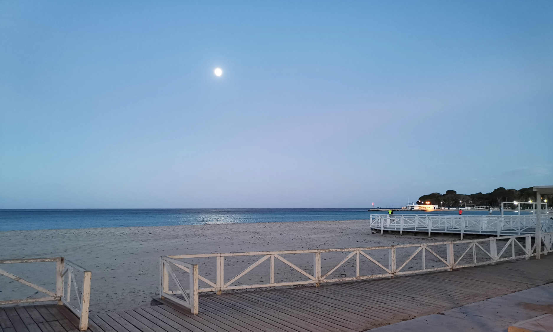 playa de Mondello en ivierno