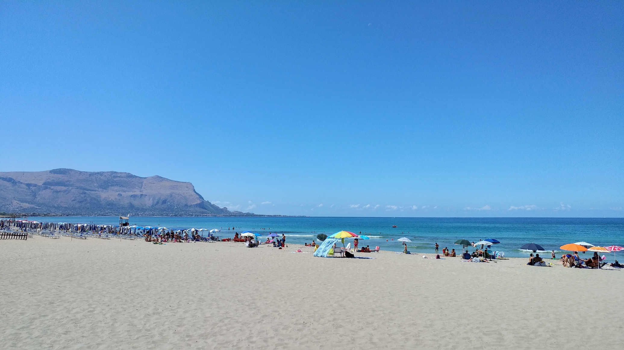 playa libre en el litoral de Capaci