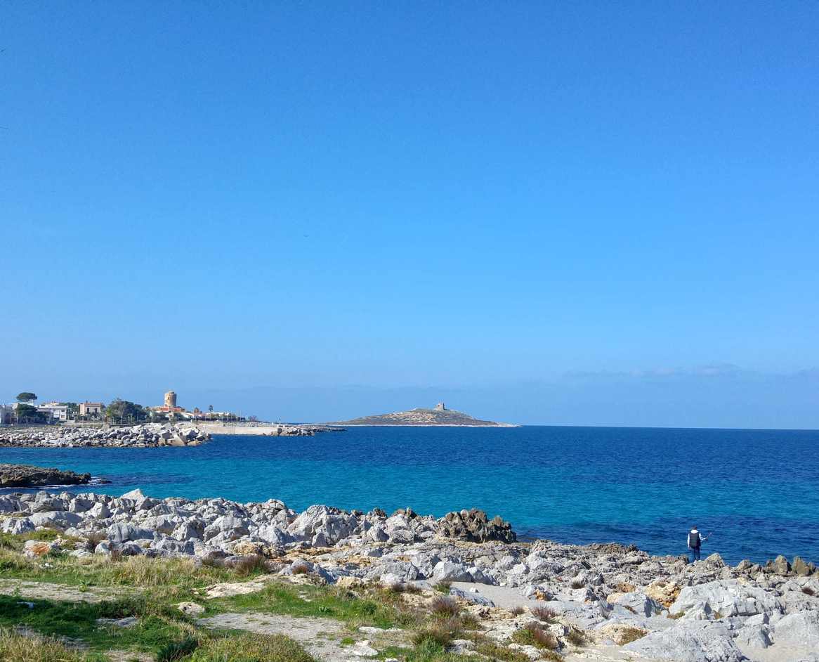 Isola delle Femmine - cabo e islote vistos desde paseo marítimo de levante
