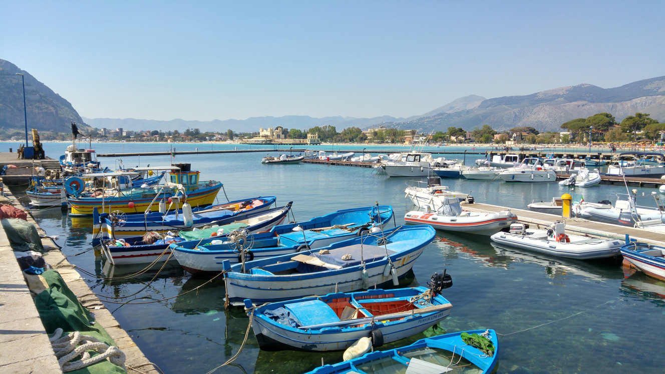 Mondello - muelle de pescadores