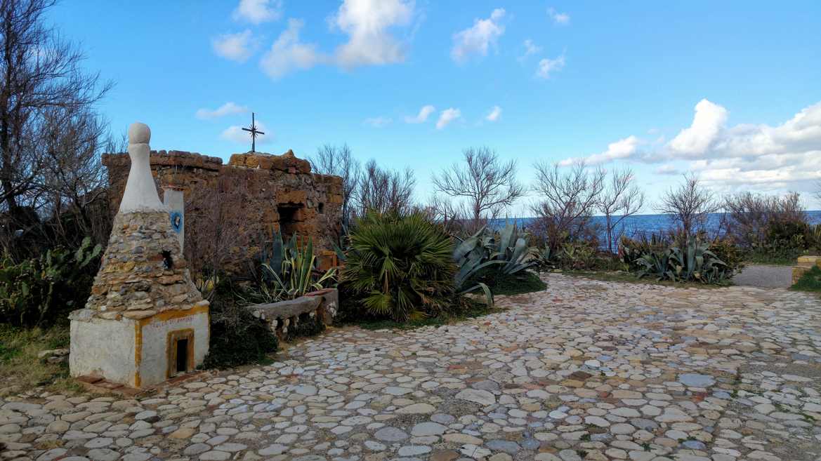 mausoleo de Punta Barcarello