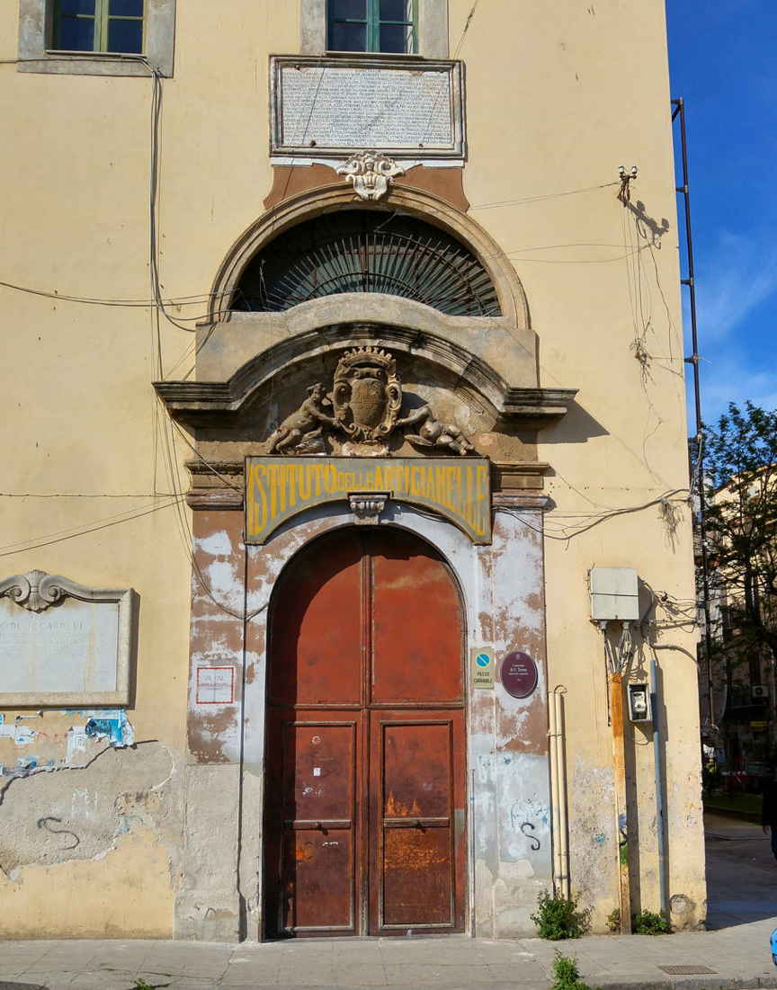 Istituto delle Artigianelle - portal