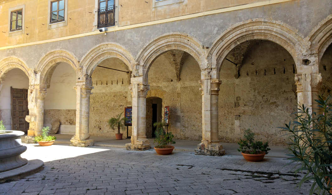 Santa Maria dello Spasimo - pórtico del siglo XVI