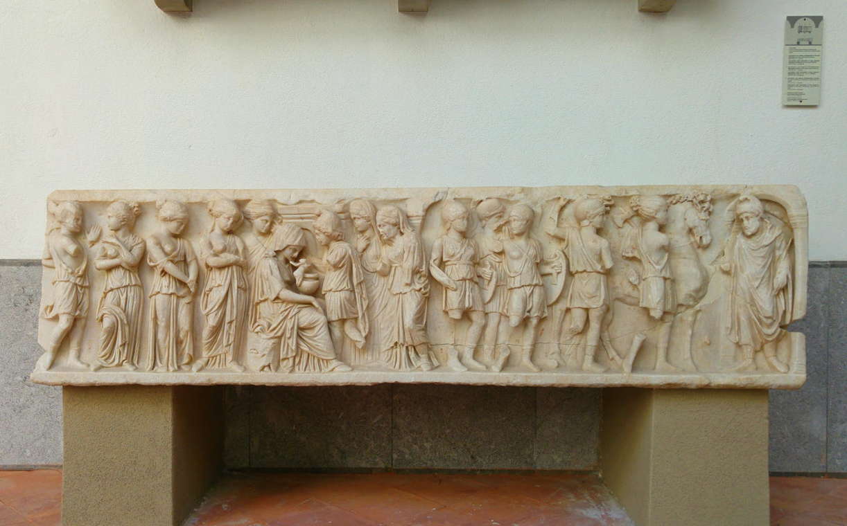 Museo Arqueológico Antonio Salinas - Sarcófago de las Amazonas