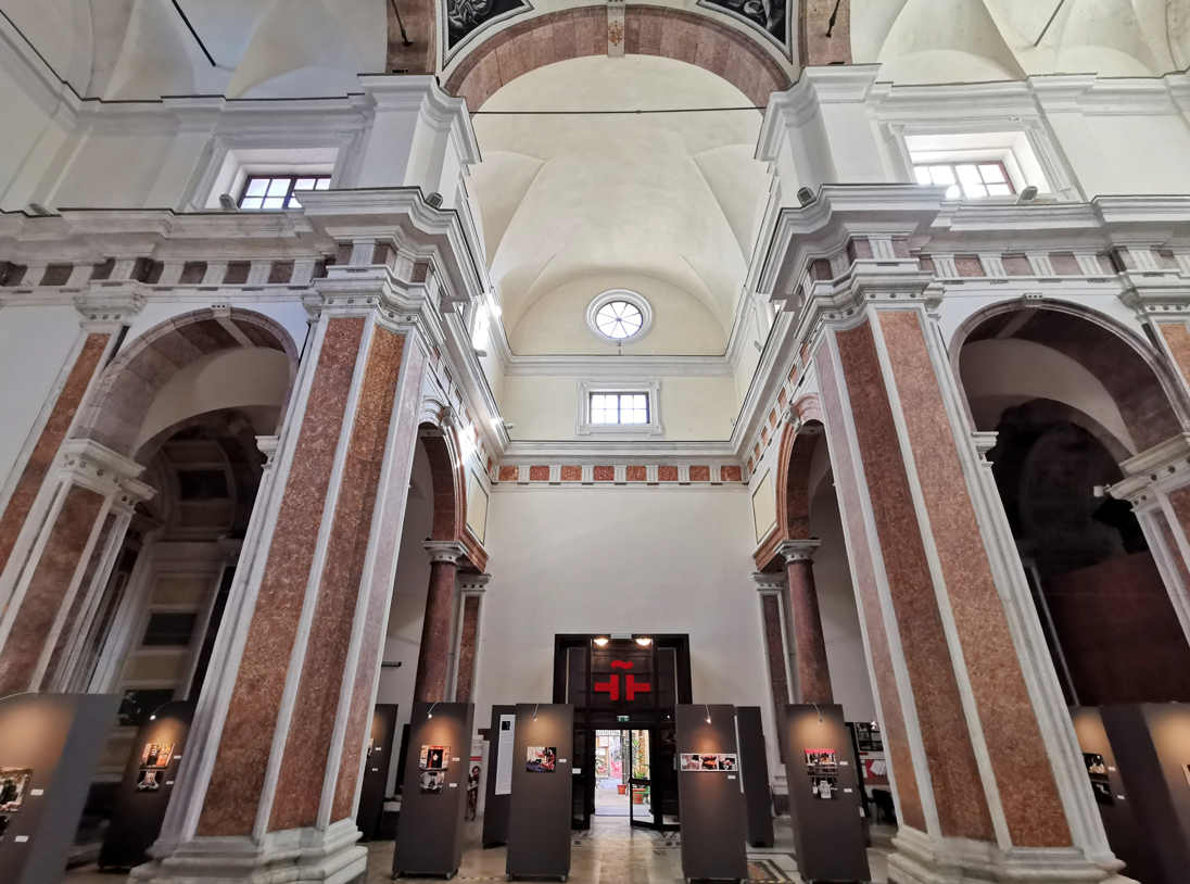 Santa Eulalia de los Catalanes - nave central