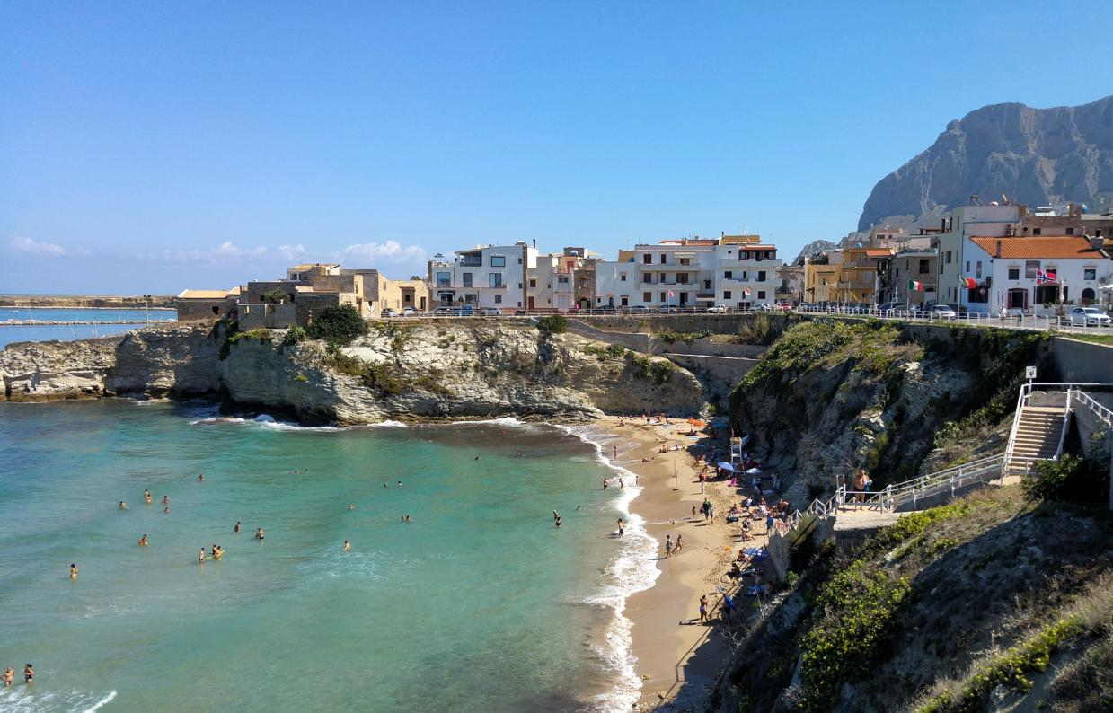 Terrasini - Playa de la Praiola