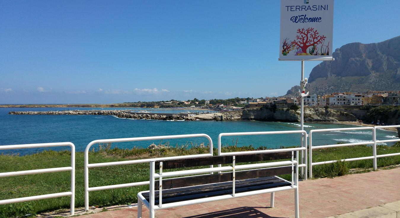Terrasini - Panorámica desde paseo marítimo