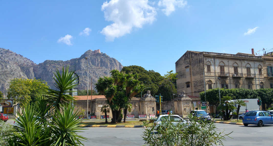 Piana dei Colli - Piazza Leoni