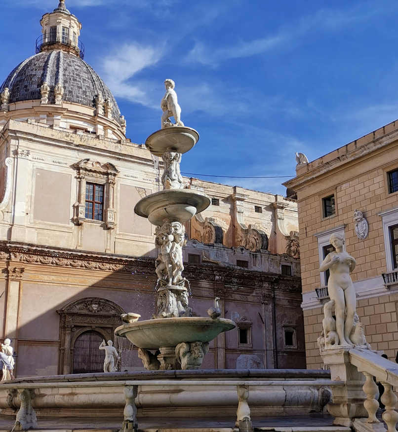 Fontana Pretoria - remate de la fuente