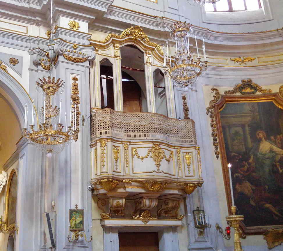 Sant'Orsola dei Negri - tribuna izquierda