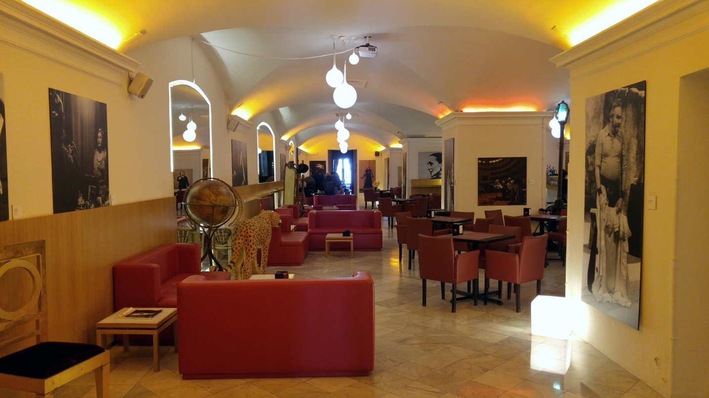 Teatro Massimo - Bar cafetería