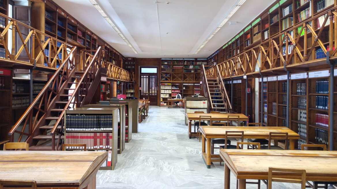 Biblioteca Regional de Sicilia - sala del siglo XIX