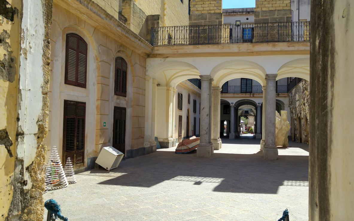 Palazzo Riso - patio interior