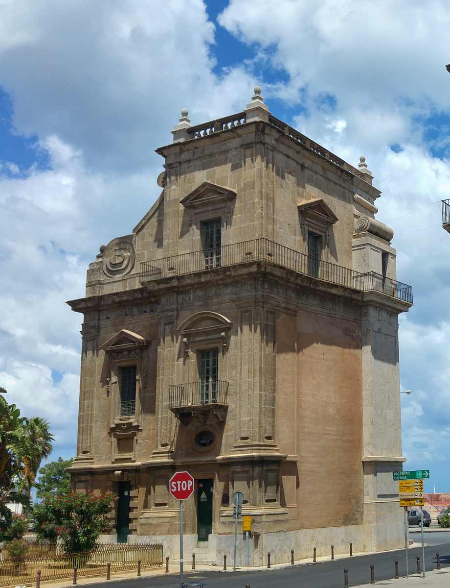 Porta Felice - pilar norte