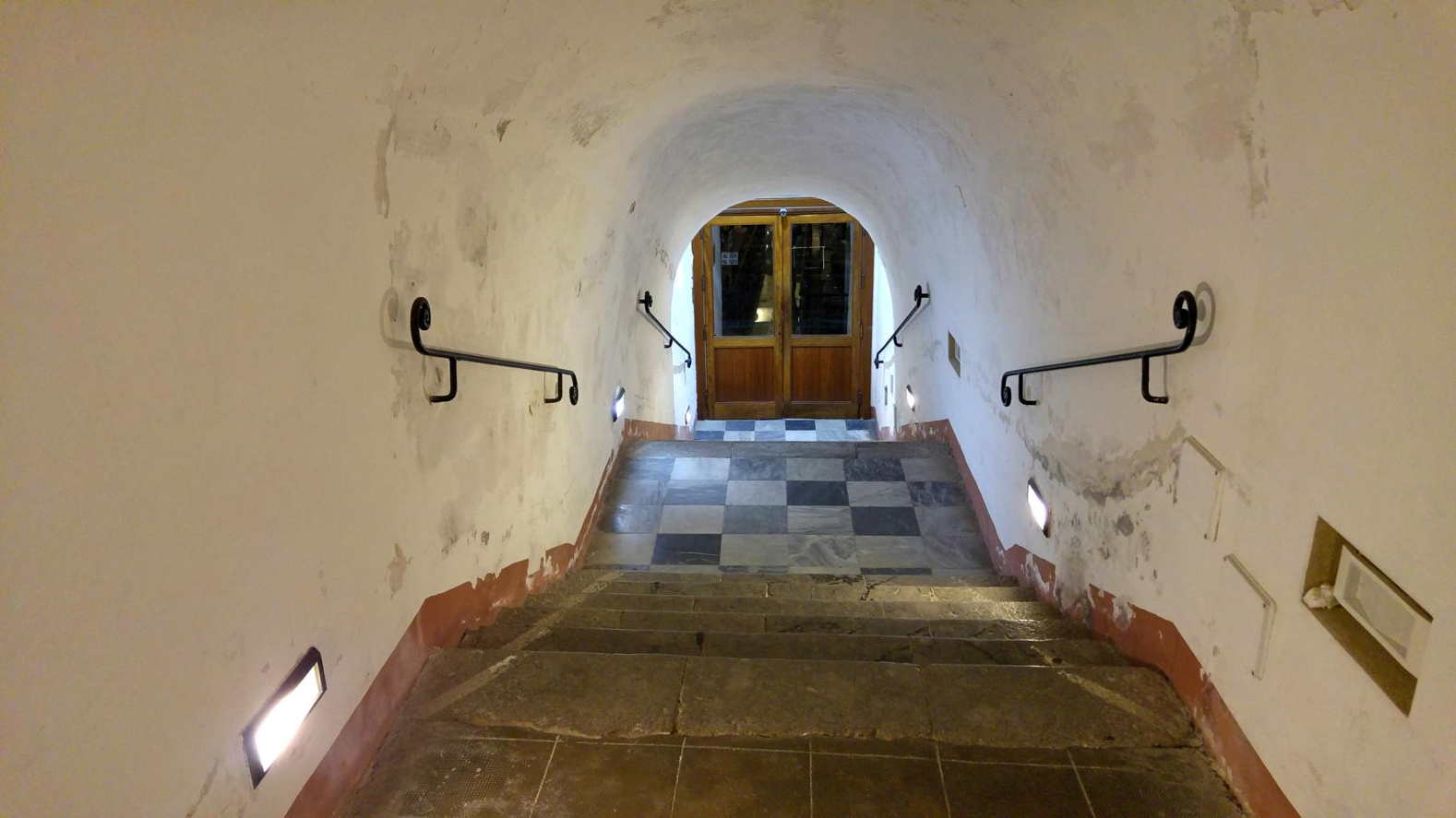 Catacumbas de los Capuchinos - Túnel de acceso