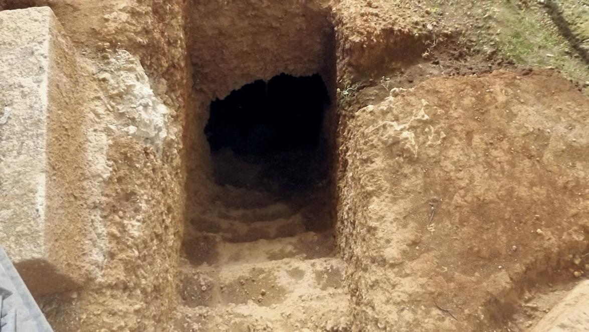 Necrópolis fenicio-púnica de Palermo - Escalera cámara subterránea