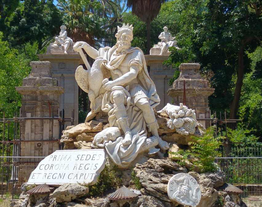 Estatua del Genio de Palermo en la Villa Giulia